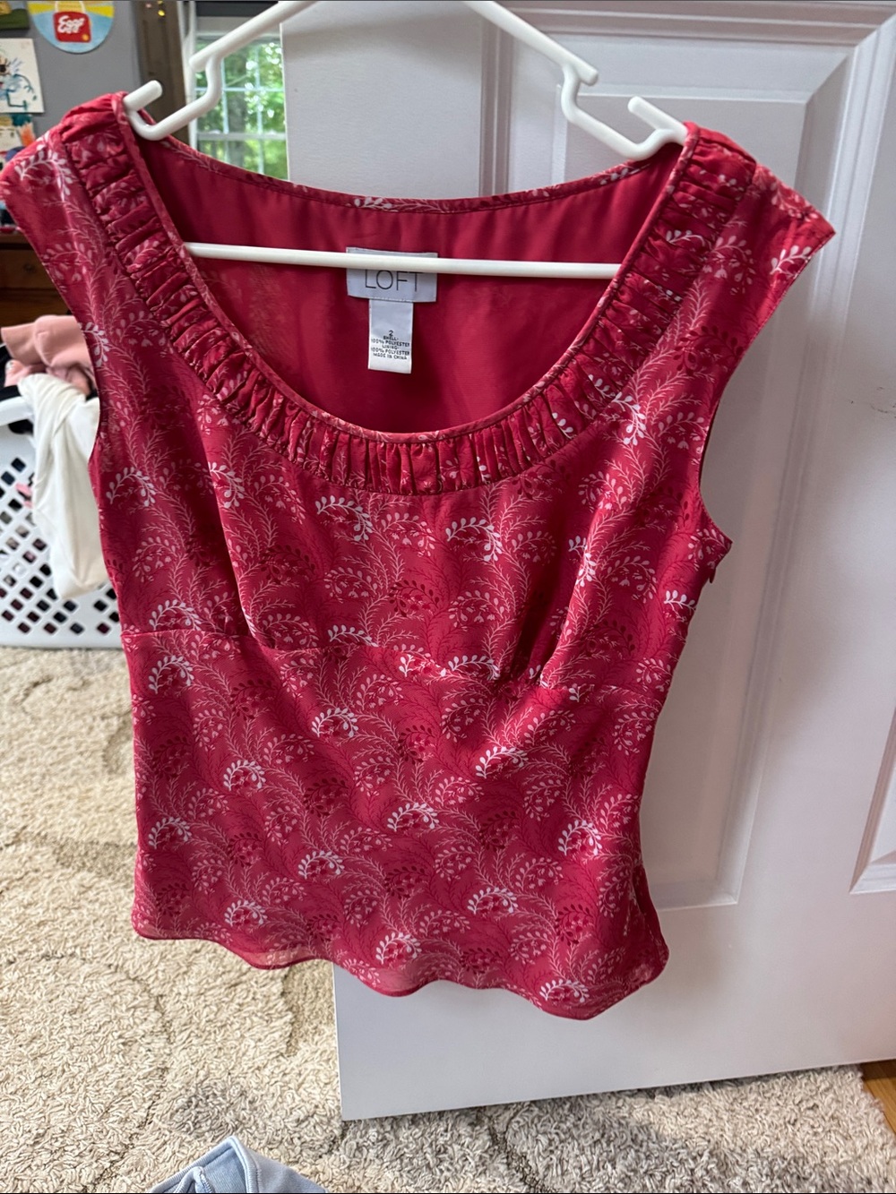 LOFT Pink-Red Printed Sleeveless Scoop Neck Camisole
